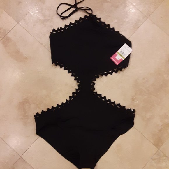 NWT Adorable SCALLOPED MONOKINI One-Piece Swimsuit by Vince Camuto - Picture 9 of 13